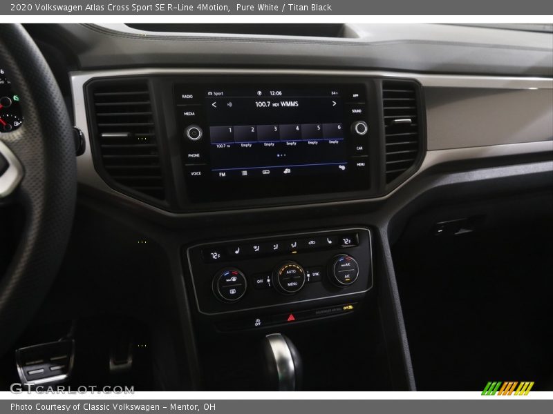 Pure White / Titan Black 2020 Volkswagen Atlas Cross Sport SE R-Line 4Motion