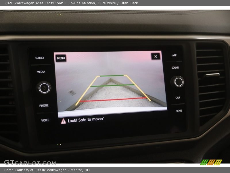 Pure White / Titan Black 2020 Volkswagen Atlas Cross Sport SE R-Line 4Motion