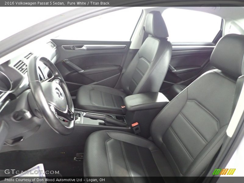 Pure White / Titan Black 2016 Volkswagen Passat S Sedan
