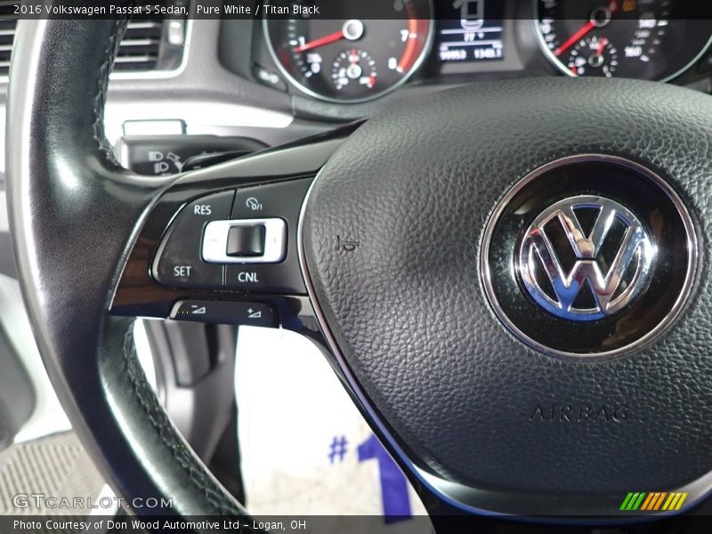 Pure White / Titan Black 2016 Volkswagen Passat S Sedan