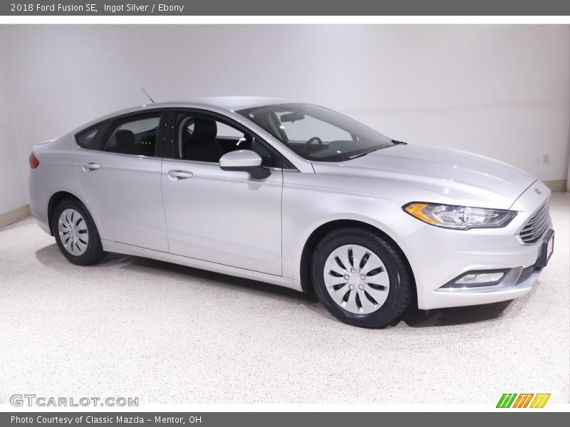 Ingot Silver / Ebony 2018 Ford Fusion SE