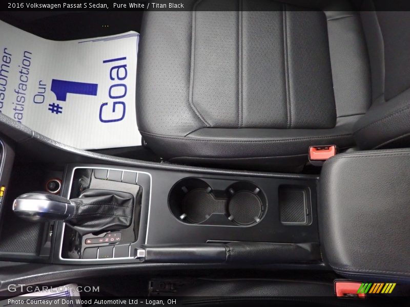 Pure White / Titan Black 2016 Volkswagen Passat S Sedan