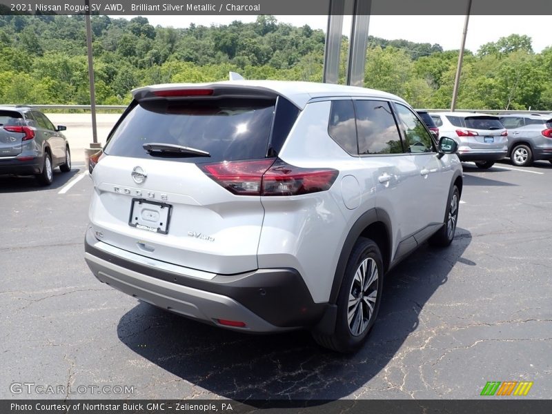 Brilliant Silver Metallic / Charcoal 2021 Nissan Rogue SV AWD