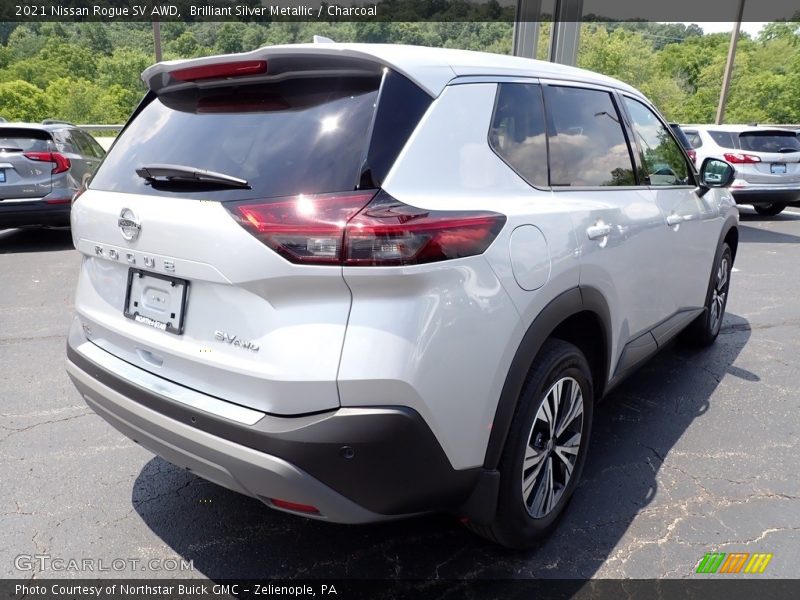 Brilliant Silver Metallic / Charcoal 2021 Nissan Rogue SV AWD