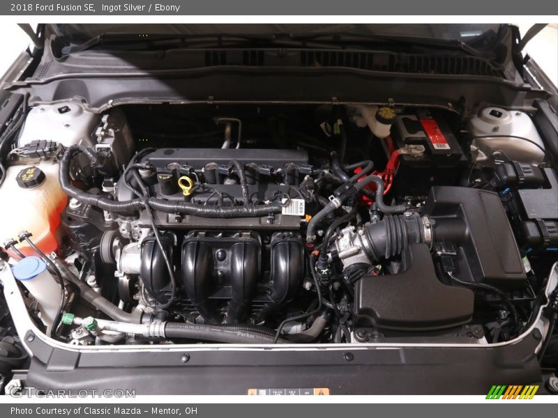 Ingot Silver / Ebony 2018 Ford Fusion SE