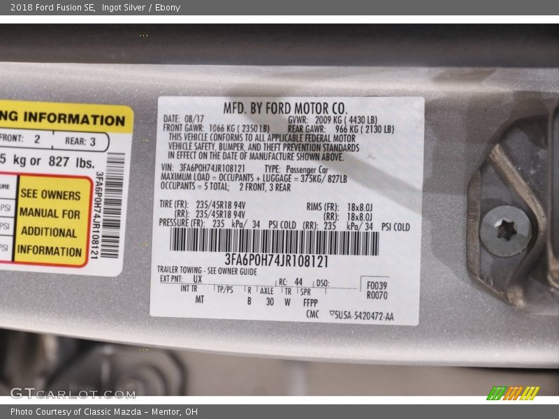 Ingot Silver / Ebony 2018 Ford Fusion SE