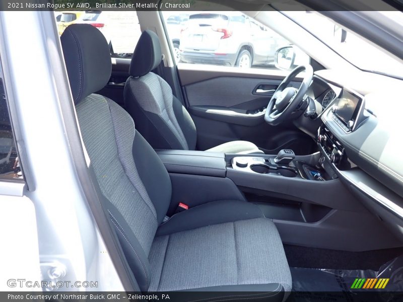 Brilliant Silver Metallic / Charcoal 2021 Nissan Rogue SV AWD
