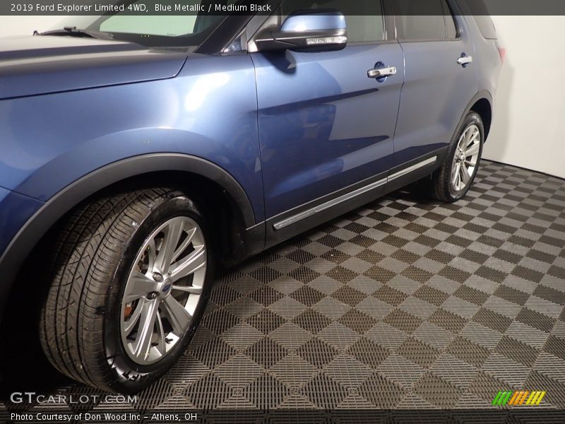 Blue Metallic / Medium Black 2019 Ford Explorer Limited 4WD