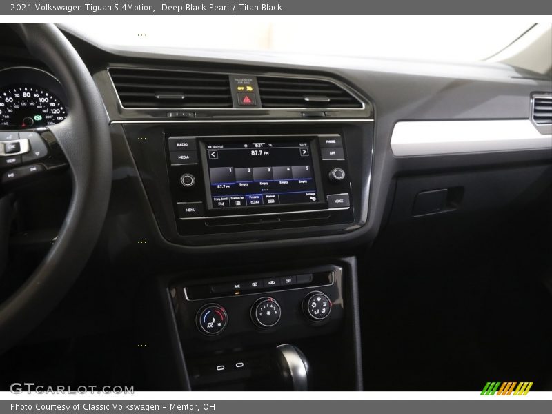 Deep Black Pearl / Titan Black 2021 Volkswagen Tiguan S 4Motion