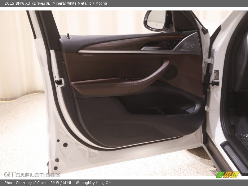 Mineral White Metallic / Mocha 2019 BMW X3 xDrive30i