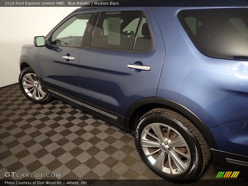 Blue Metallic / Medium Black 2019 Ford Explorer Limited 4WD