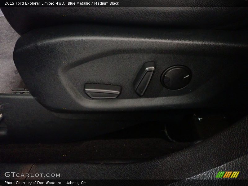 Blue Metallic / Medium Black 2019 Ford Explorer Limited 4WD