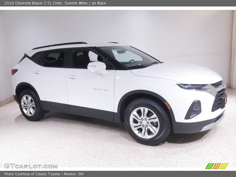 Summit White / Jet Black 2019 Chevrolet Blazer 2.5L Cloth