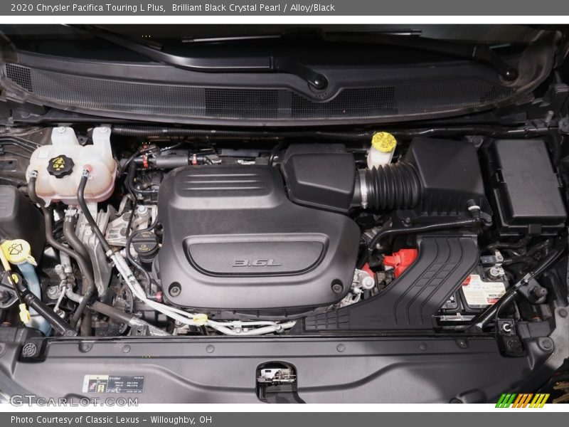 Brilliant Black Crystal Pearl / Alloy/Black 2020 Chrysler Pacifica Touring L Plus