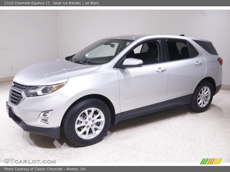 Silver Ice Metallic / Jet Black 2019 Chevrolet Equinox LT