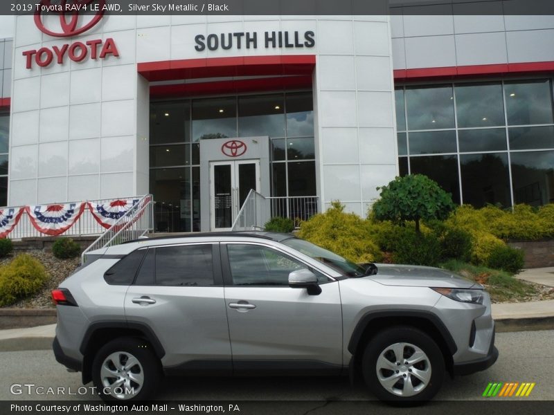 Silver Sky Metallic / Black 2019 Toyota RAV4 LE AWD