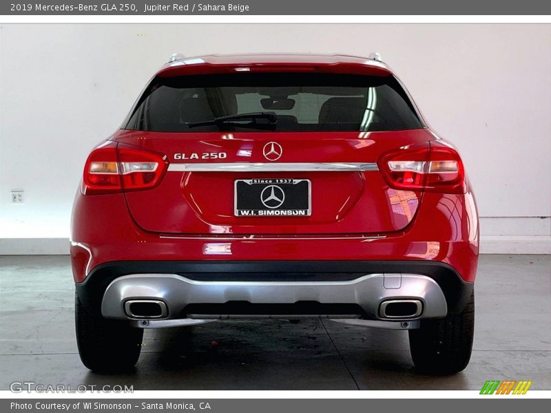 Jupiter Red / Sahara Beige 2019 Mercedes-Benz GLA 250