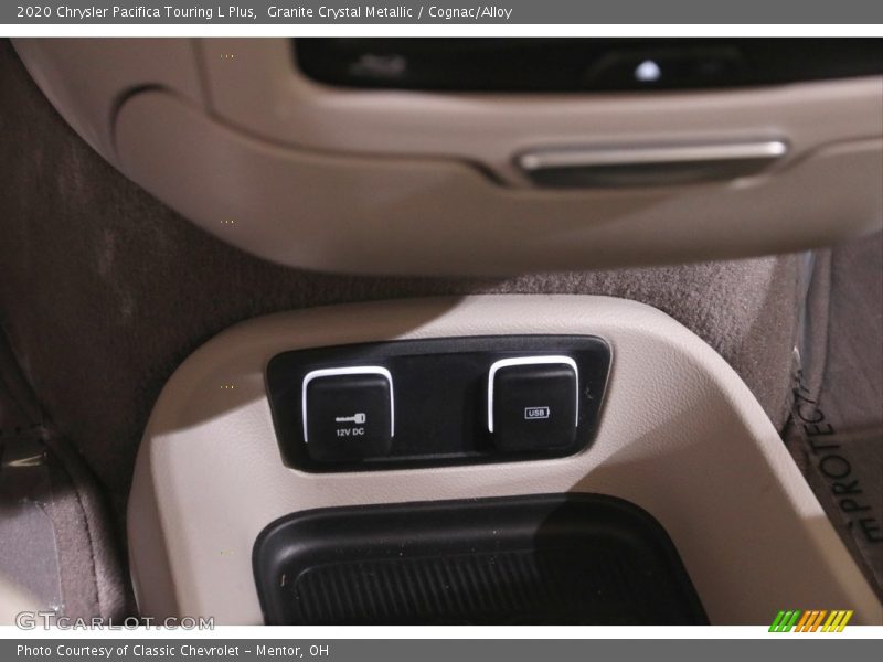 Granite Crystal Metallic / Cognac/Alloy 2020 Chrysler Pacifica Touring L Plus