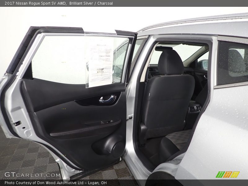 Brilliant Silver / Charcoal 2017 Nissan Rogue Sport SV AWD