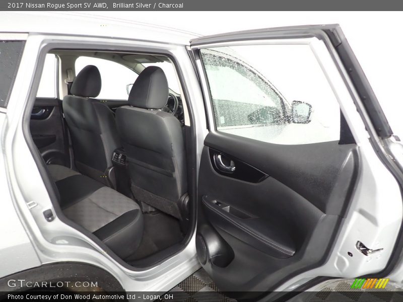 Brilliant Silver / Charcoal 2017 Nissan Rogue Sport SV AWD