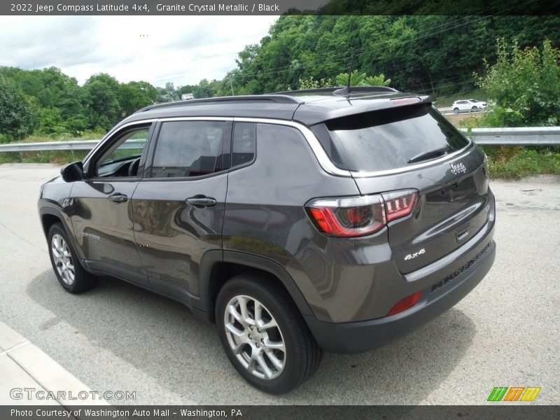Granite Crystal Metallic / Black 2022 Jeep Compass Latitude 4x4