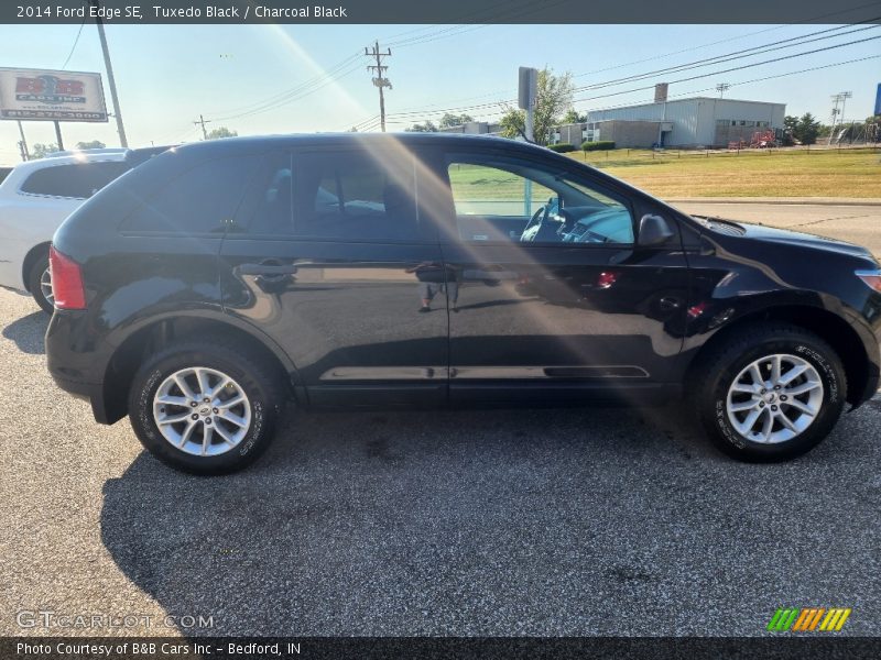 Tuxedo Black / Charcoal Black 2014 Ford Edge SE