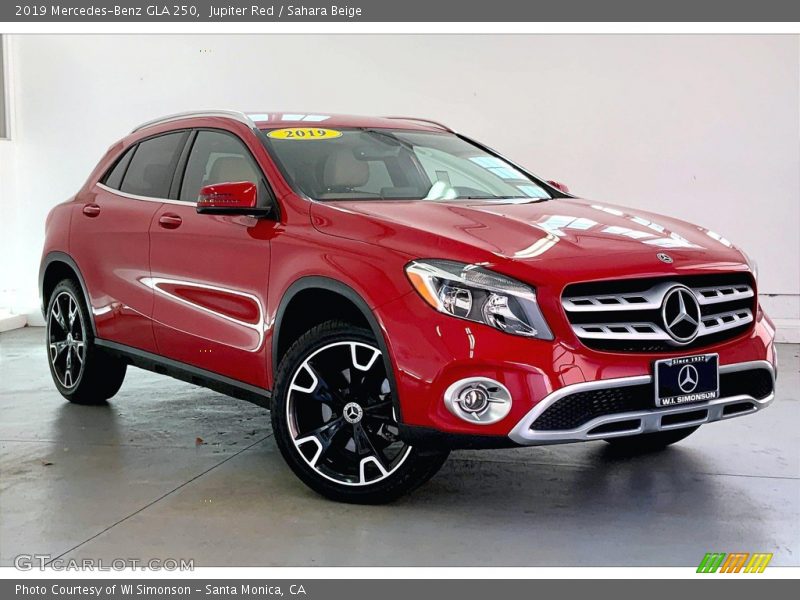 Jupiter Red / Sahara Beige 2019 Mercedes-Benz GLA 250