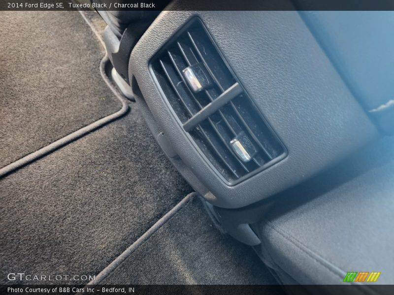 Tuxedo Black / Charcoal Black 2014 Ford Edge SE