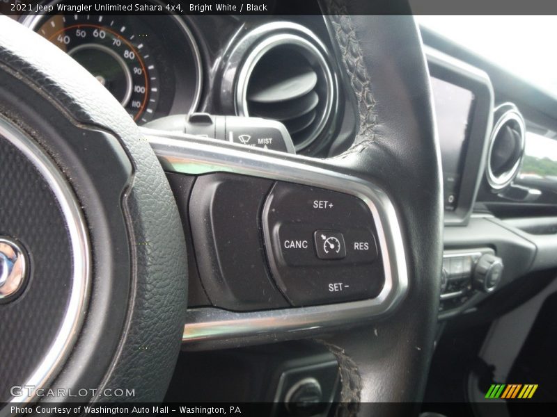 Bright White / Black 2021 Jeep Wrangler Unlimited Sahara 4x4