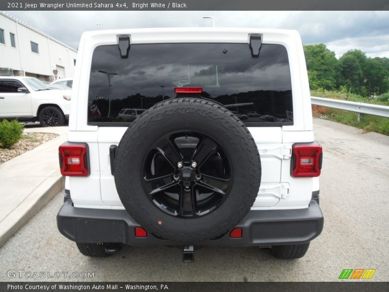 Bright White / Black 2021 Jeep Wrangler Unlimited Sahara 4x4