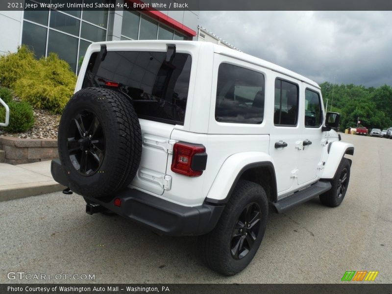 Bright White / Black 2021 Jeep Wrangler Unlimited Sahara 4x4