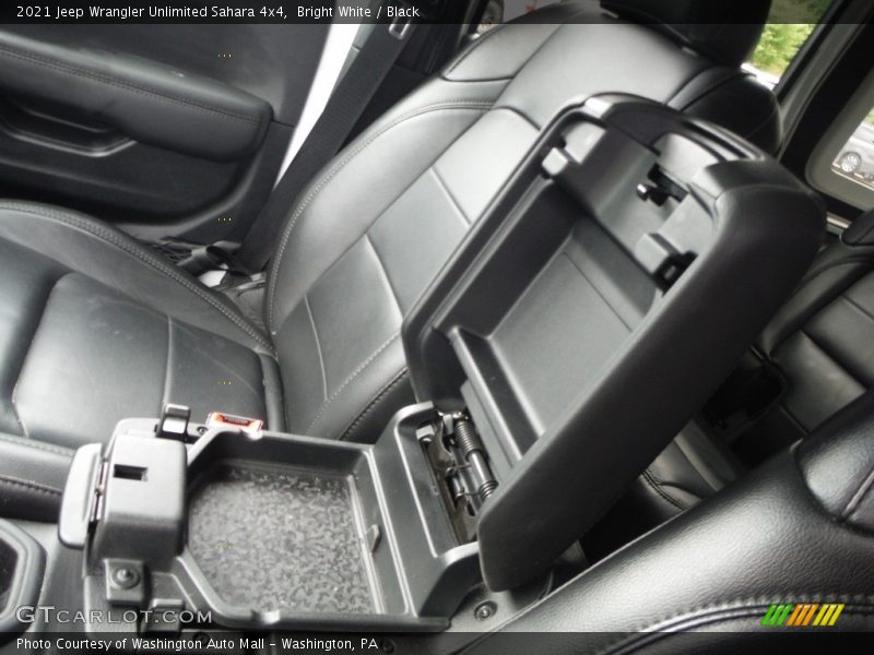 Bright White / Black 2021 Jeep Wrangler Unlimited Sahara 4x4