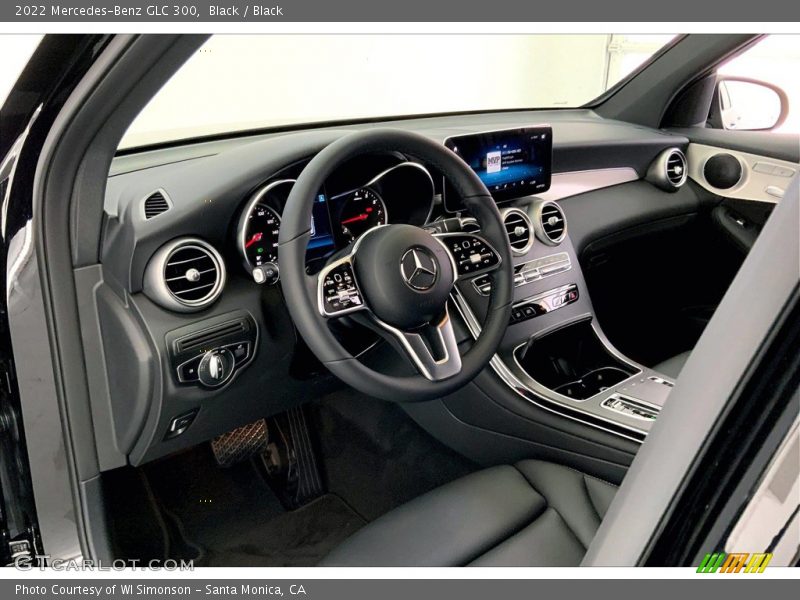 Black / Black 2022 Mercedes-Benz GLC 300