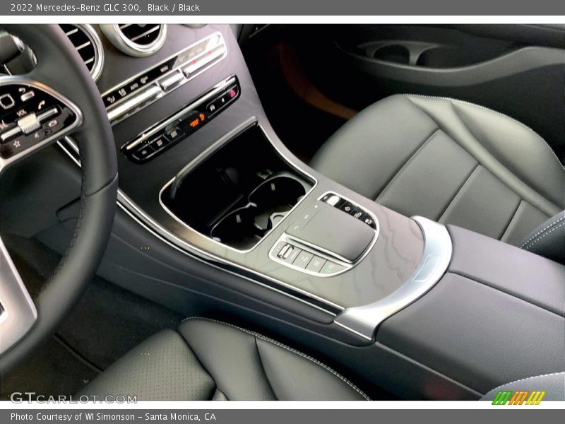 Black / Black 2022 Mercedes-Benz GLC 300