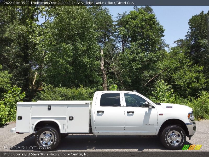 Bright White / Black/Diesel Gray 2022 Ram 3500 Tradesman Crew Cab 4x4 Chassis