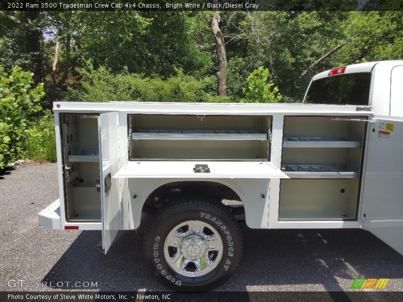 Bright White / Black/Diesel Gray 2022 Ram 3500 Tradesman Crew Cab 4x4 Chassis
