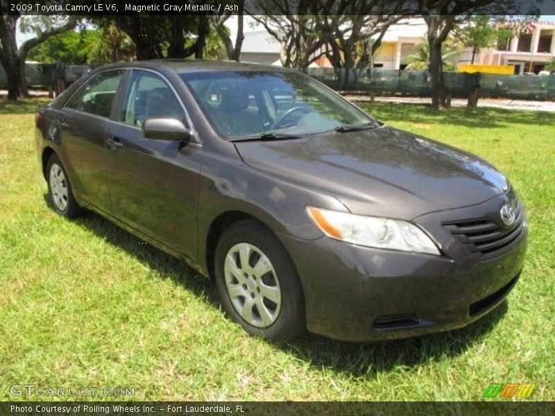 Magnetic Gray Metallic / Ash 2009 Toyota Camry LE V6