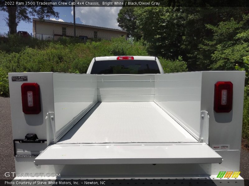 Bright White / Black/Diesel Gray 2022 Ram 3500 Tradesman Crew Cab 4x4 Chassis