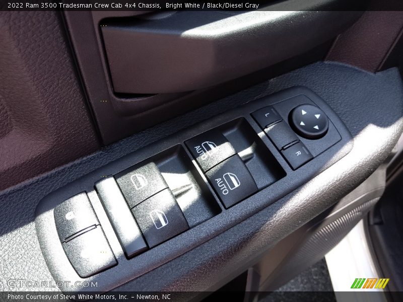 Bright White / Black/Diesel Gray 2022 Ram 3500 Tradesman Crew Cab 4x4 Chassis