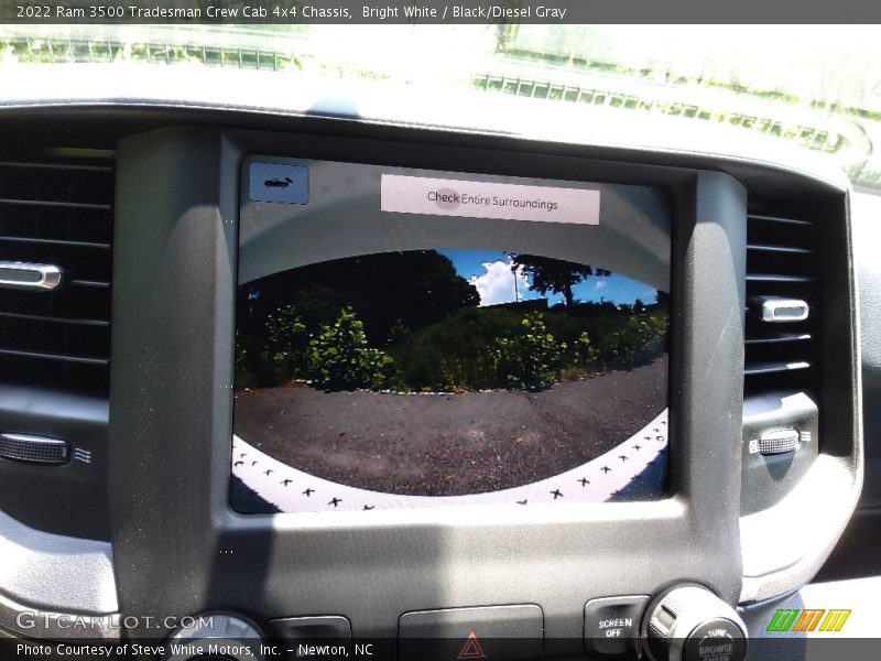 Bright White / Black/Diesel Gray 2022 Ram 3500 Tradesman Crew Cab 4x4 Chassis