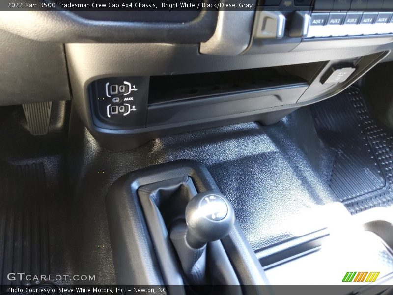 Bright White / Black/Diesel Gray 2022 Ram 3500 Tradesman Crew Cab 4x4 Chassis