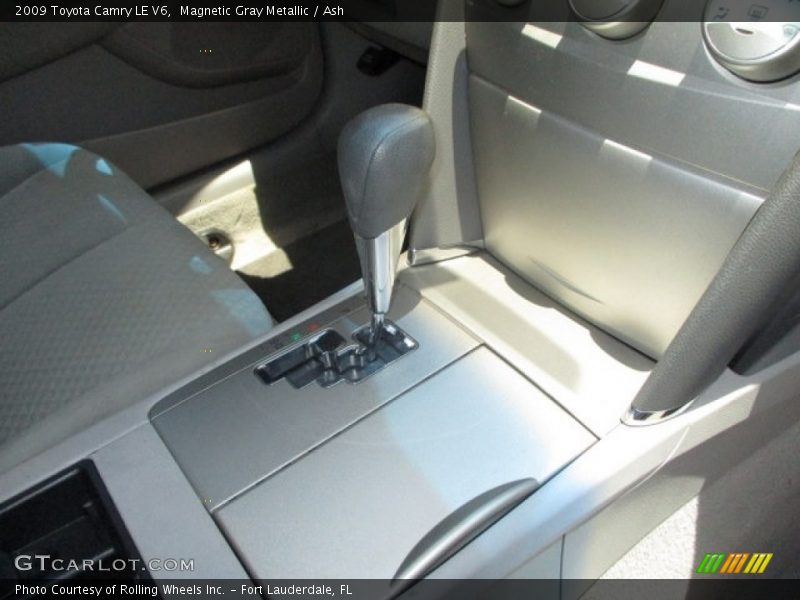 Magnetic Gray Metallic / Ash 2009 Toyota Camry LE V6