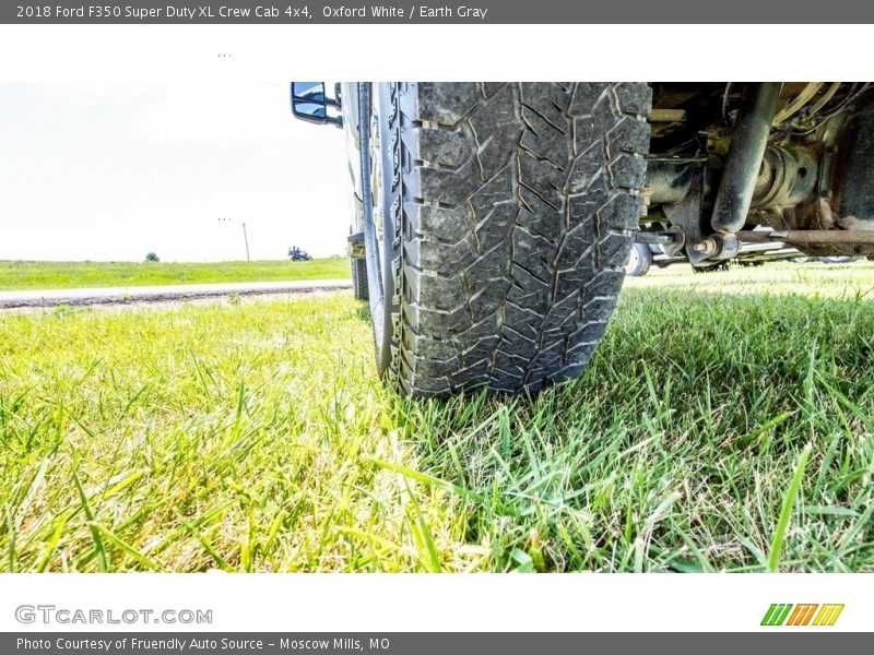 Oxford White / Earth Gray 2018 Ford F350 Super Duty XL Crew Cab 4x4