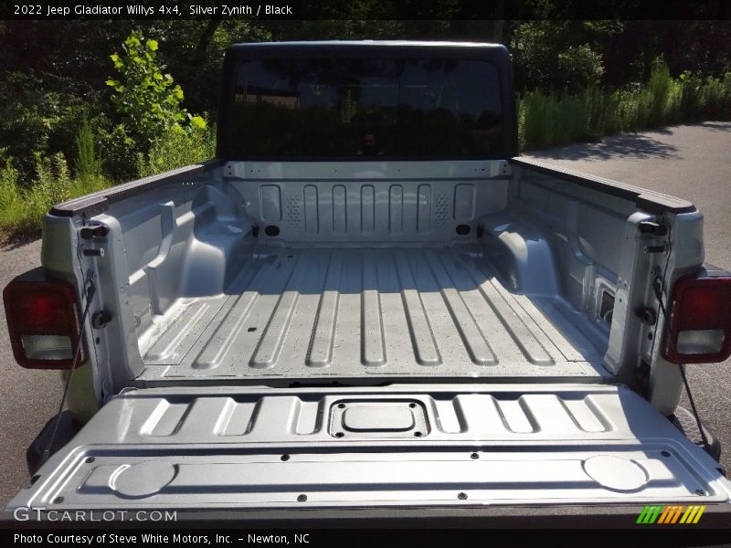 Silver Zynith / Black 2022 Jeep Gladiator Willys 4x4