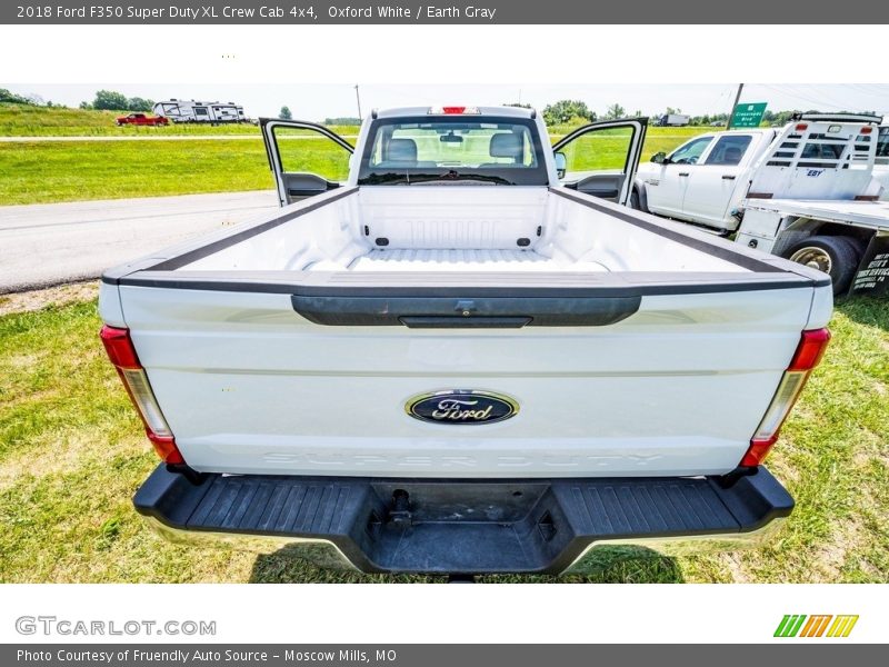 Oxford White / Earth Gray 2018 Ford F350 Super Duty XL Crew Cab 4x4