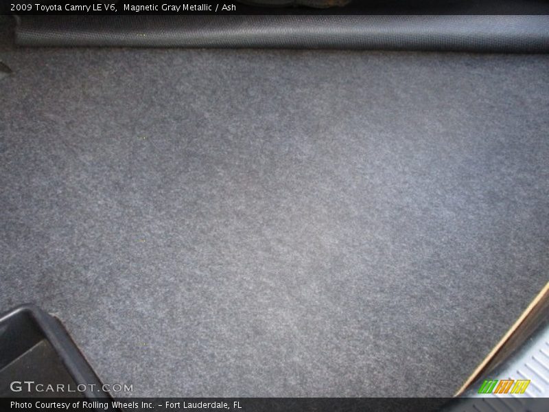 Magnetic Gray Metallic / Ash 2009 Toyota Camry LE V6
