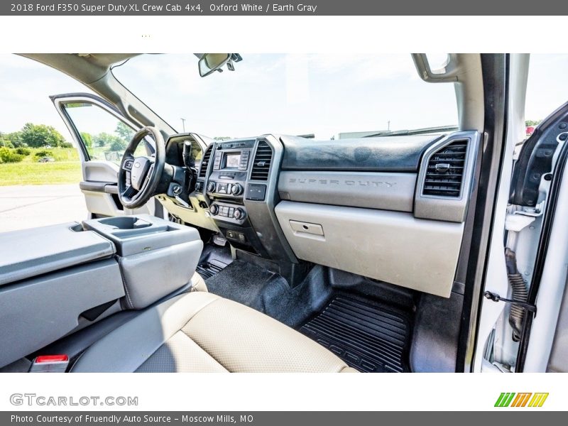 Oxford White / Earth Gray 2018 Ford F350 Super Duty XL Crew Cab 4x4