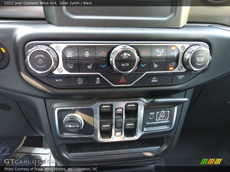 Silver Zynith / Black 2022 Jeep Gladiator Willys 4x4