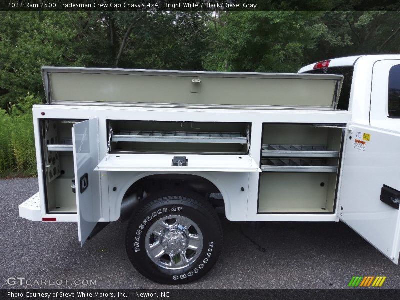 Bright White / Black/Diesel Gray 2022 Ram 2500 Tradesman Crew Cab Chassis 4x4