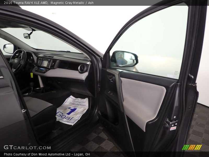Magnetic Gray Metallic / Ash 2016 Toyota RAV4 XLE AWD